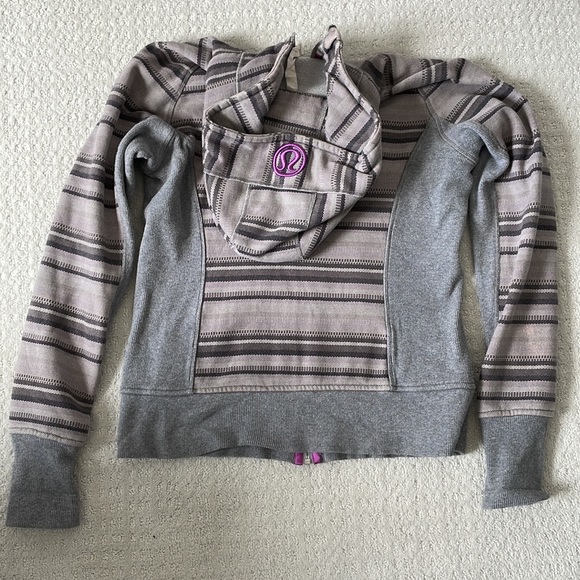Lululemon Grey Striped Scuba Jacket Size 10 - Picture 3 of 3